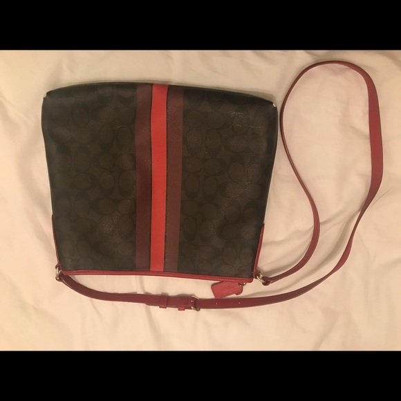Coach Handbags - Leather Coach Messenger Bag